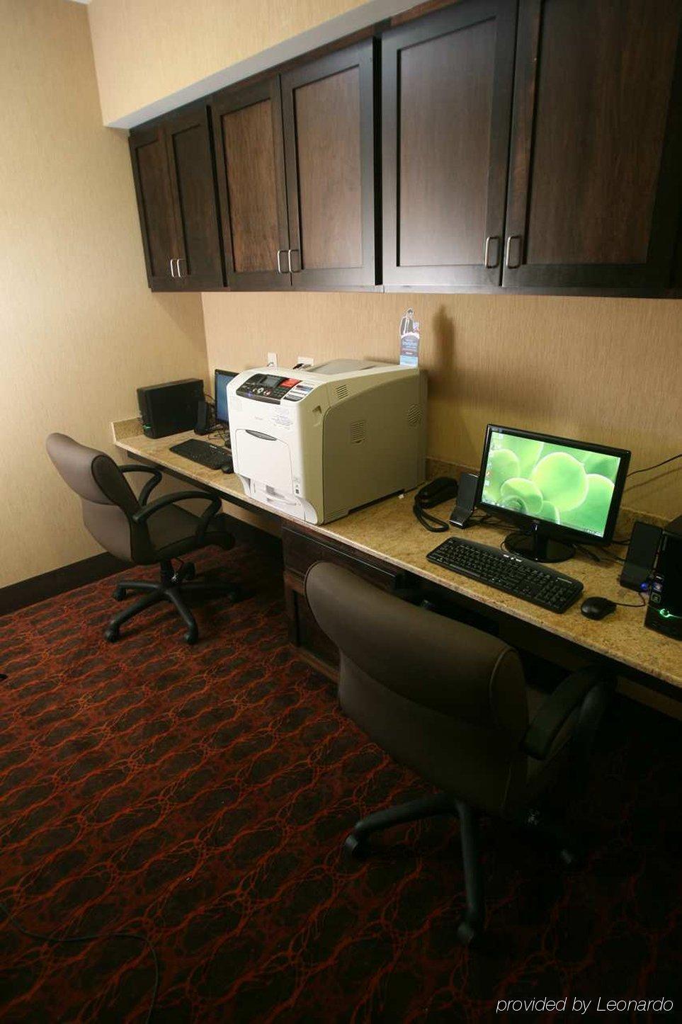 Hampton Inn & Suites Fargo Medical Center Business photo